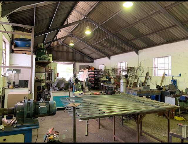 239M² FACTORY FOR SALE IN ELSIES RIVER INDUSTRIAL